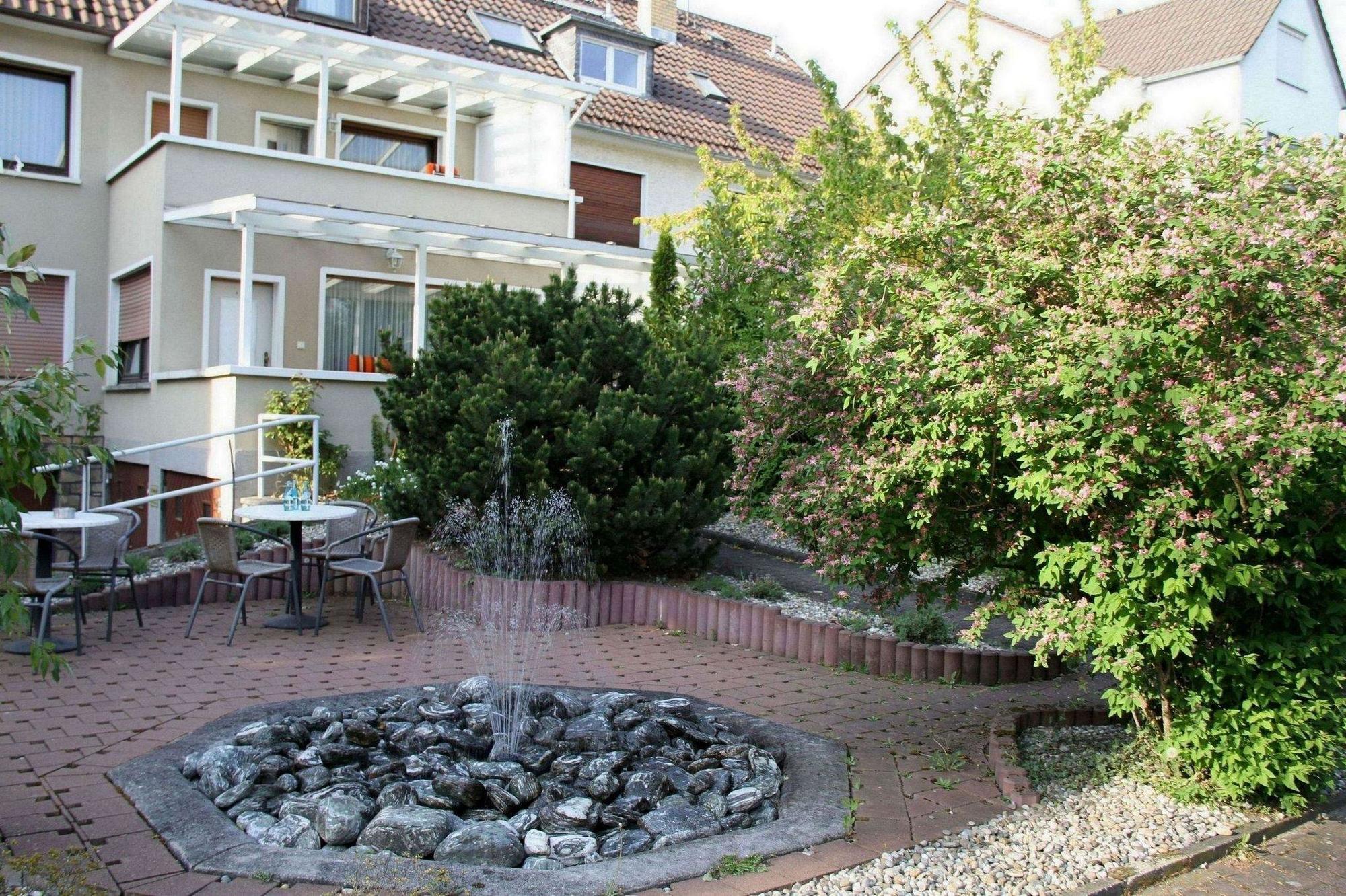 Hotel Niederrad - Self Check In Франкфурт-на-Майні Екстер'єр фото